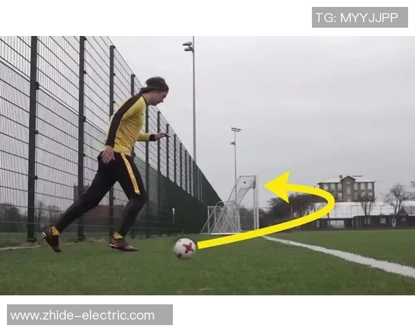 足球明星脚法对比解析探秘不同风格与技术的魅力与影响